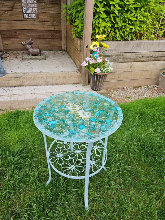 🌊 Handmade Seahorse & Sea Glass Resin Table – Coastal Ocean-Inspired Decor 🌊