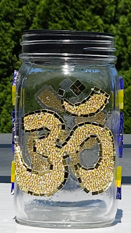 Om Mosaic Solar Light Jar – Gold Meditation Lantern with Spiritual Glow